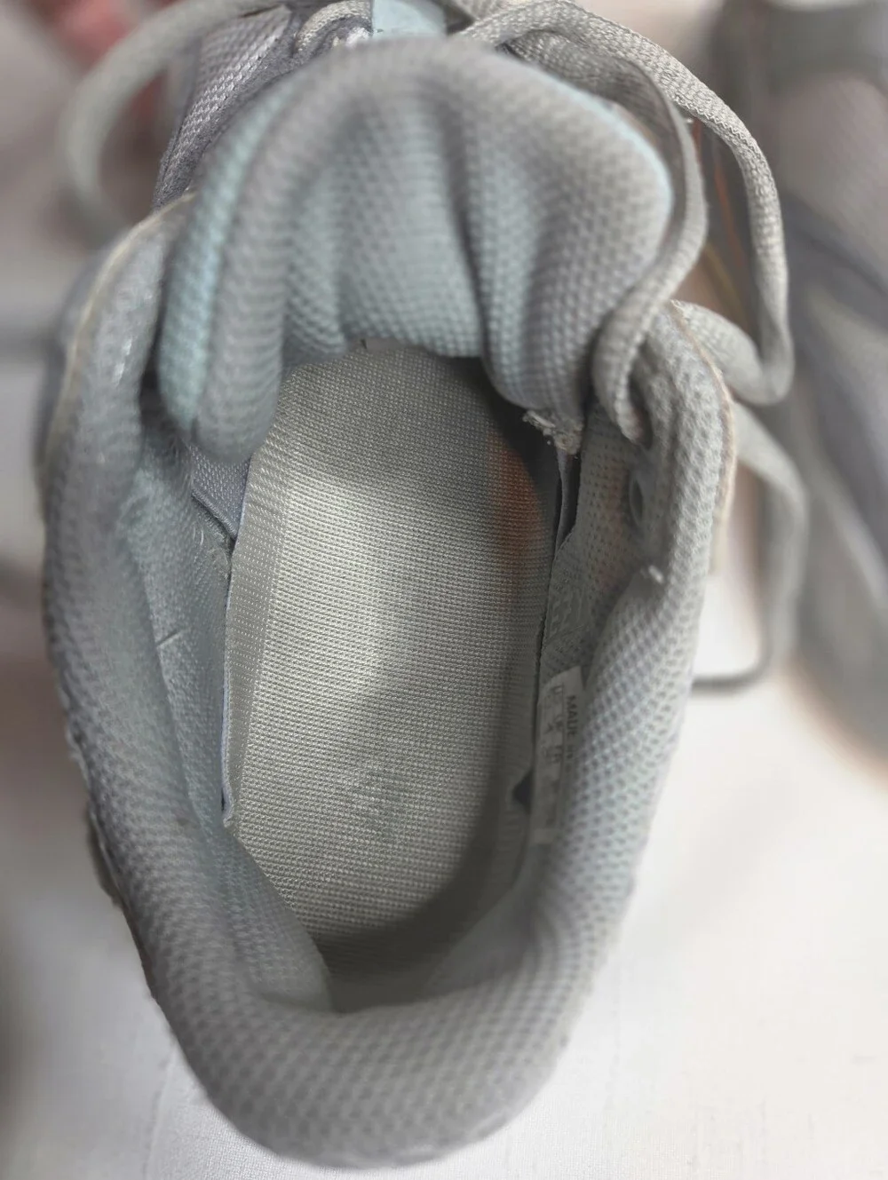 Adidas Yeezy Boost 700 Inertia Sneakers Size 5.5